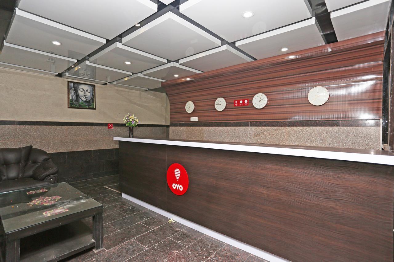 Oyo 8226 Rd Inn Патна Экстерьер фото